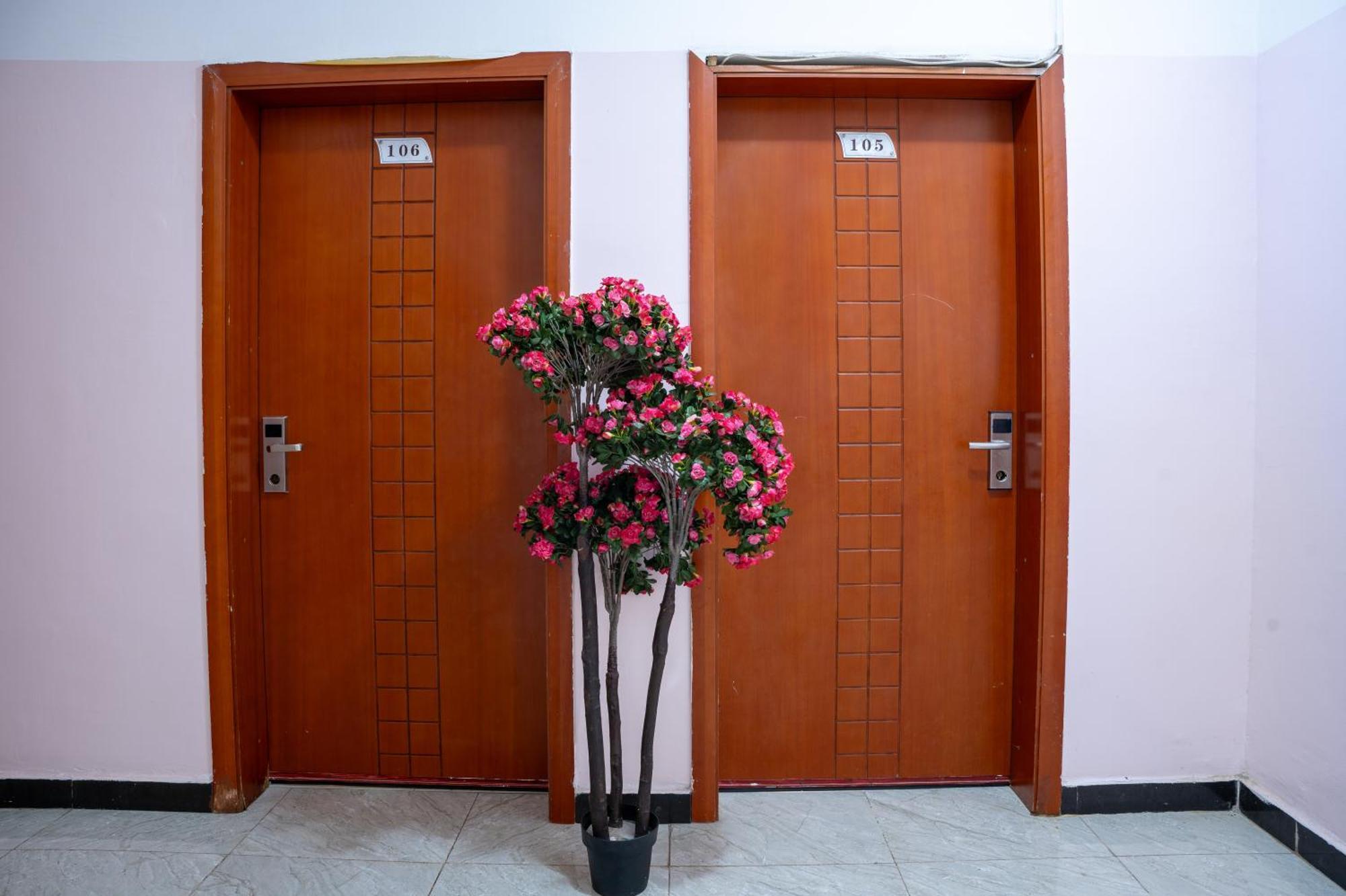 Comfort Hotel Djibouti City Exterior foto