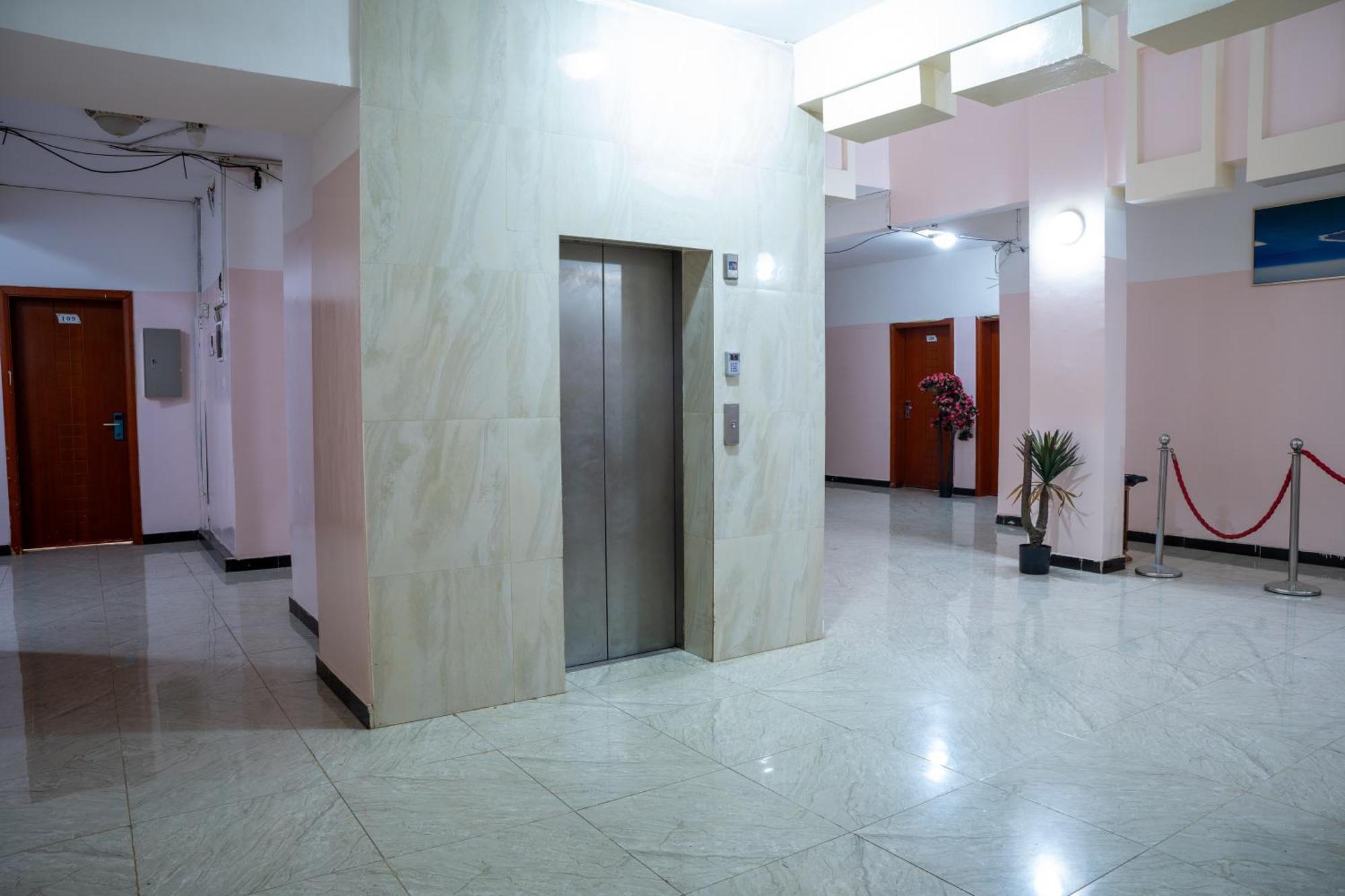 Comfort Hotel Djibouti City Exterior foto